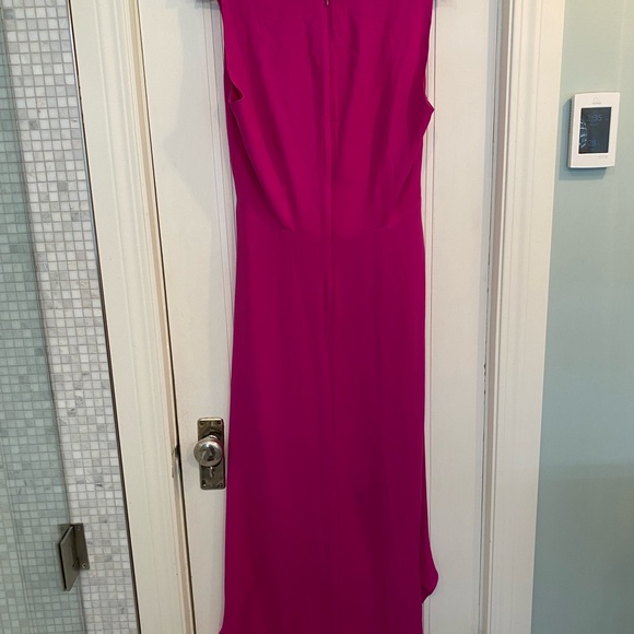 NWT BCBG high low dress Size 8 - berry / magenta colour - Picture 4 of 4